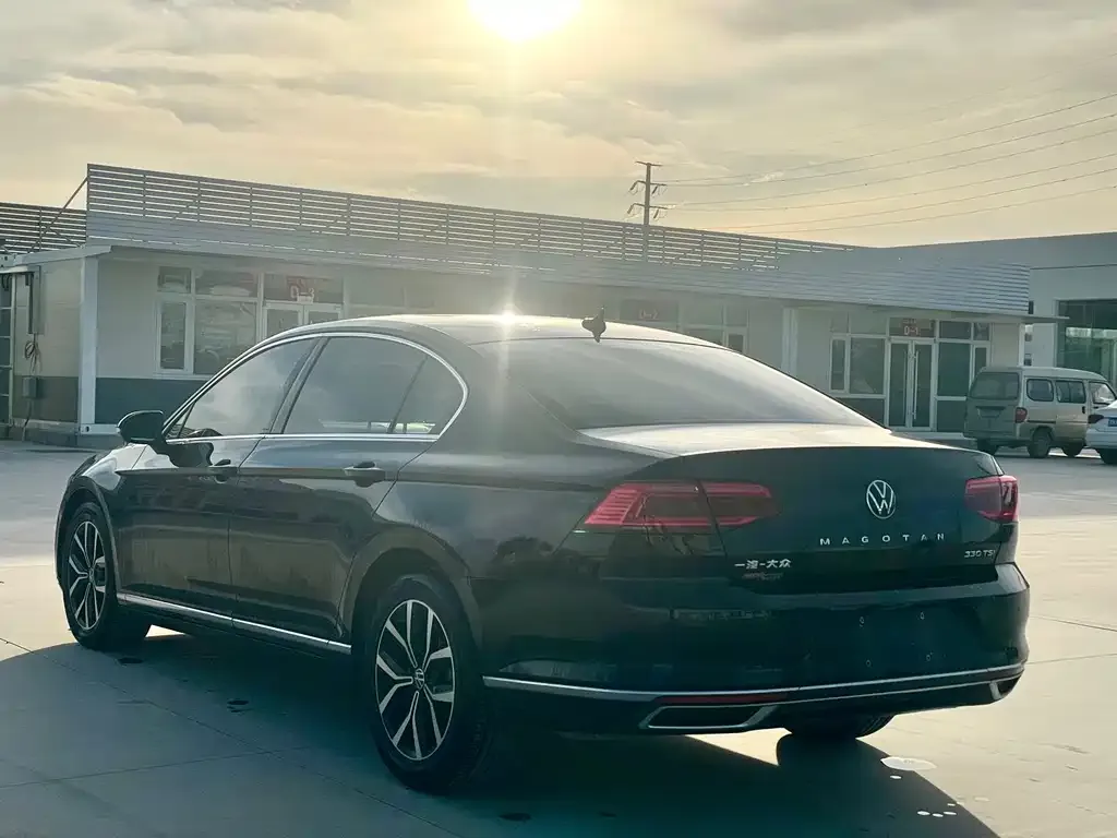 Volkswagen Magotan 2021 из CN, фото 4