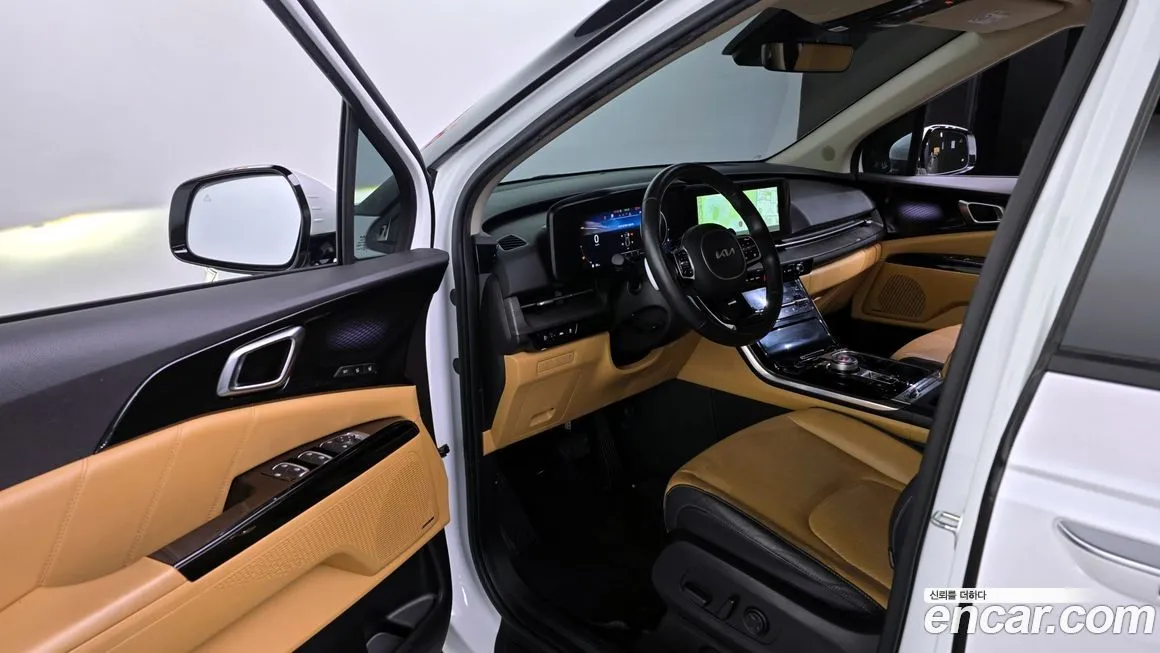 Kia Carnival — фото 10