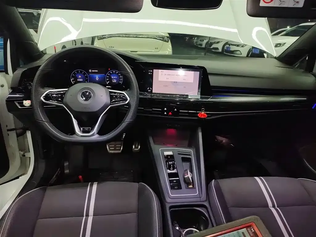 Volkswagen Golf 2021 из CN, фото 10