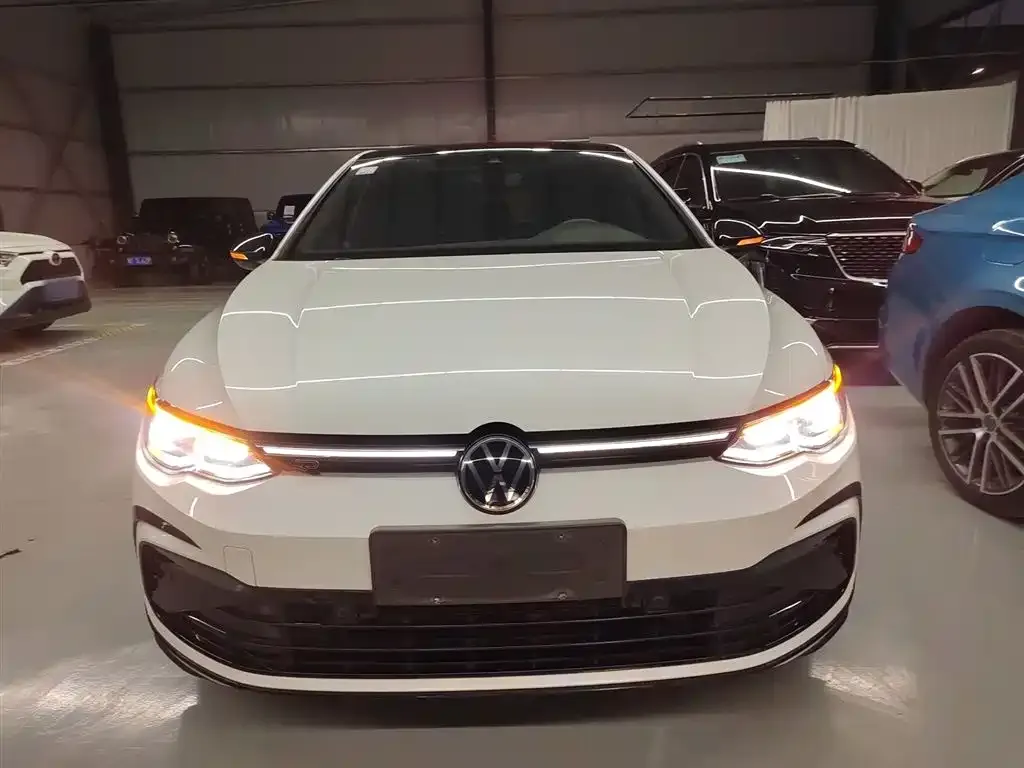 Volkswagen Golf 2021 из CN, фото 3