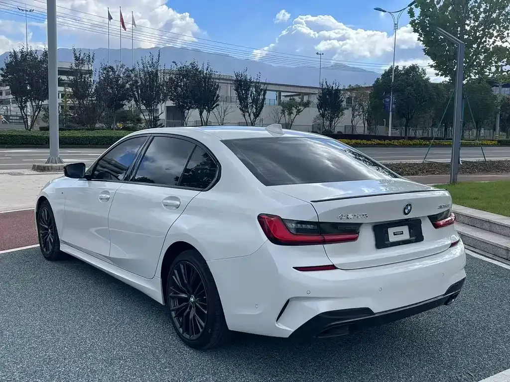 BMW 3 Series 2021 из CN, фото 3