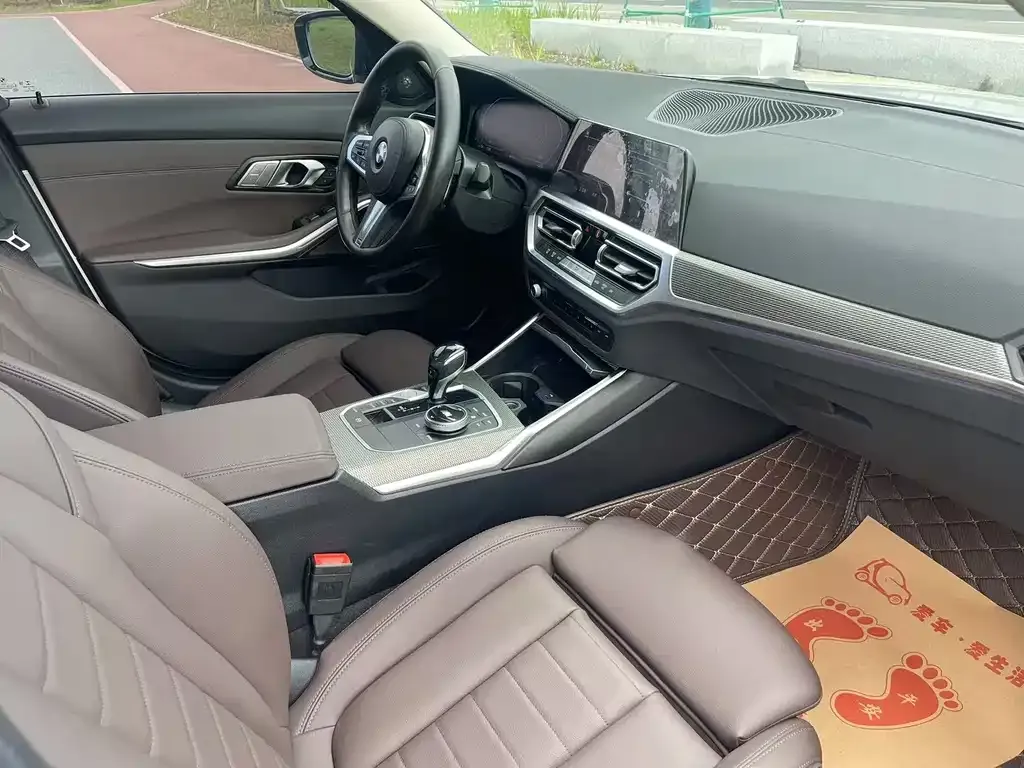 BMW 3 Series 2021 из CN, фото 9