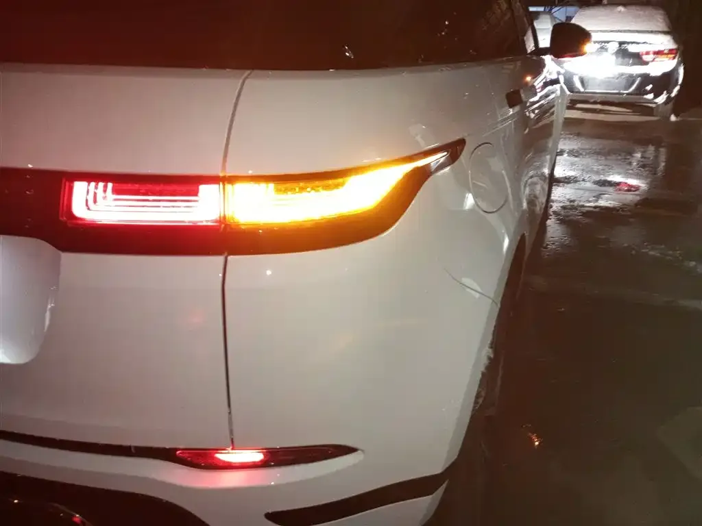 Land Rover Evoque 2023 из CN, фото 8