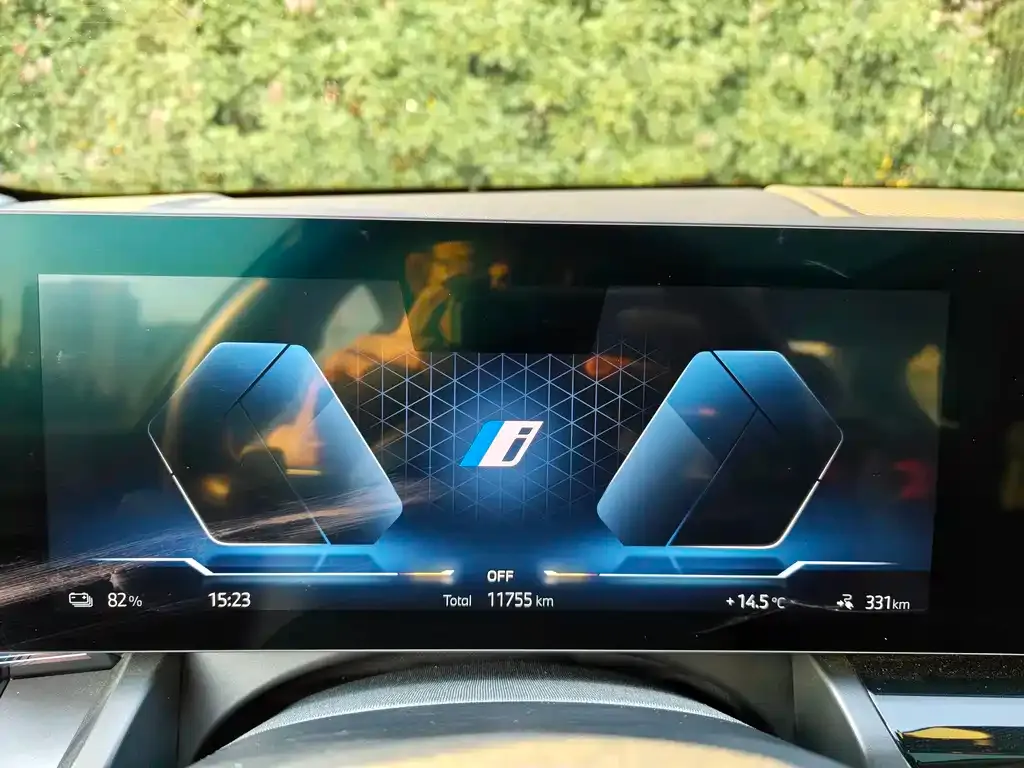 BMW i5 — фото 8