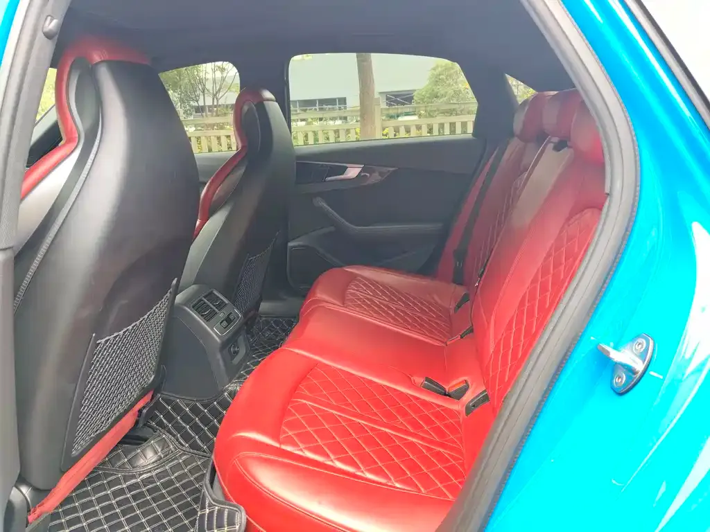 Audi S4 2021 из CN, фото 9
