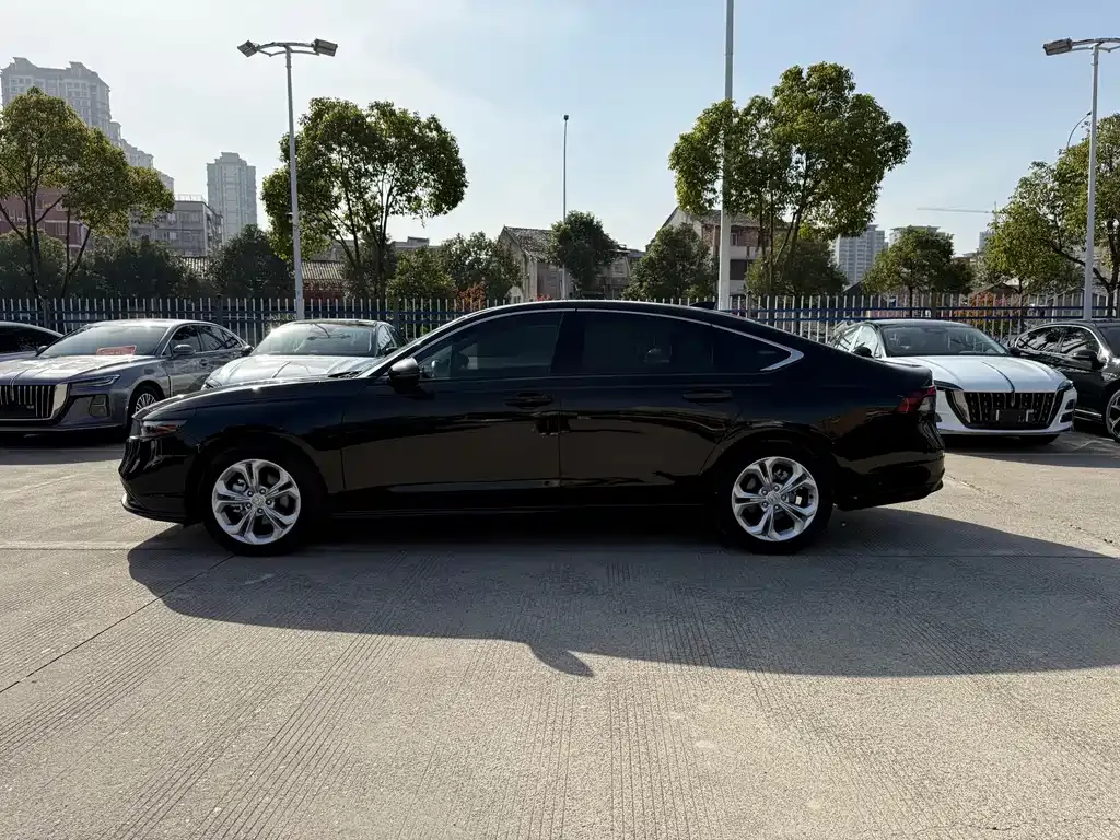 Honda Accord 2024 из CN, фото 4