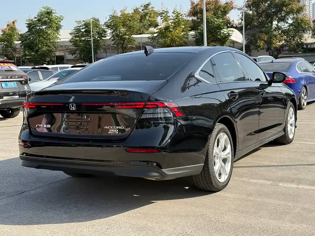 Honda Accord 2024 из CN, фото 7