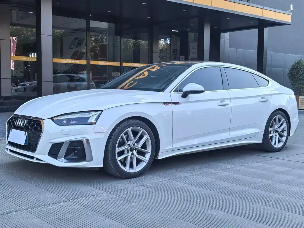 Audi A5 (Import) 2023 из CN, фото 1