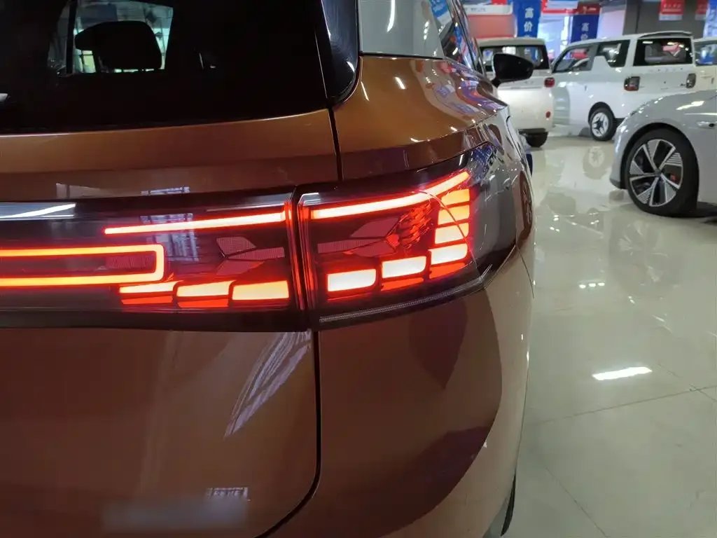 Volkswagen ID.6 Crozz 2021 из CN, фото 8