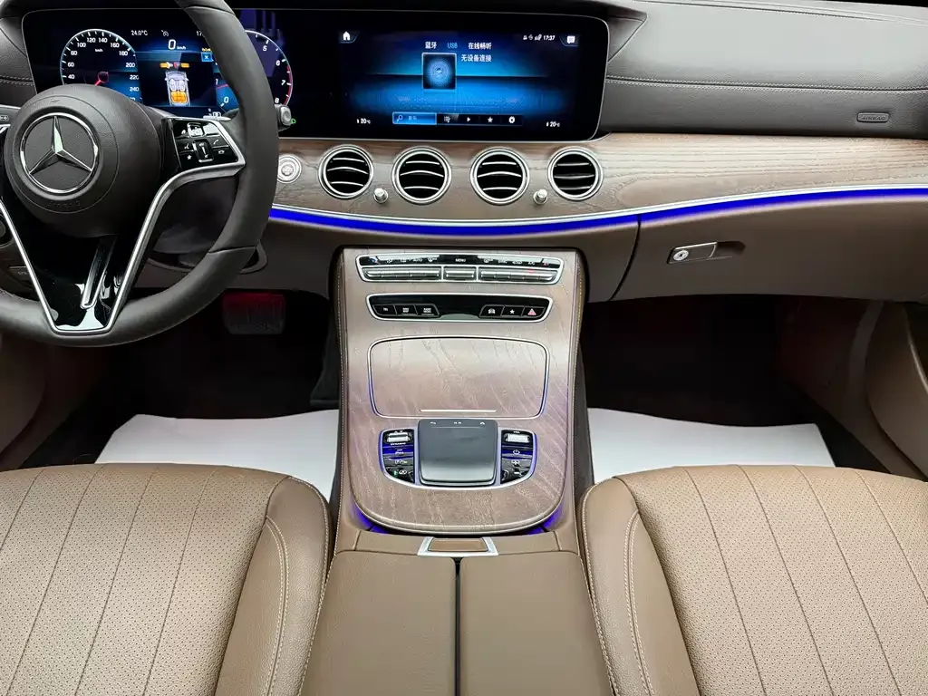 Mercedes-Benz E-Class 2025 из CN, фото 10