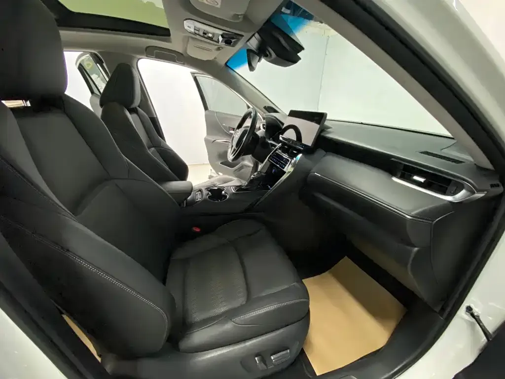 Toyota Venza 2022 из CN, фото 10