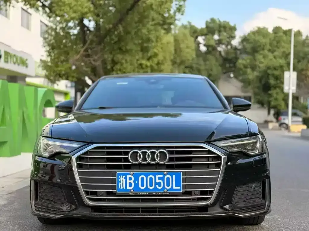 Audi A6L 2022 из CN, фото 2