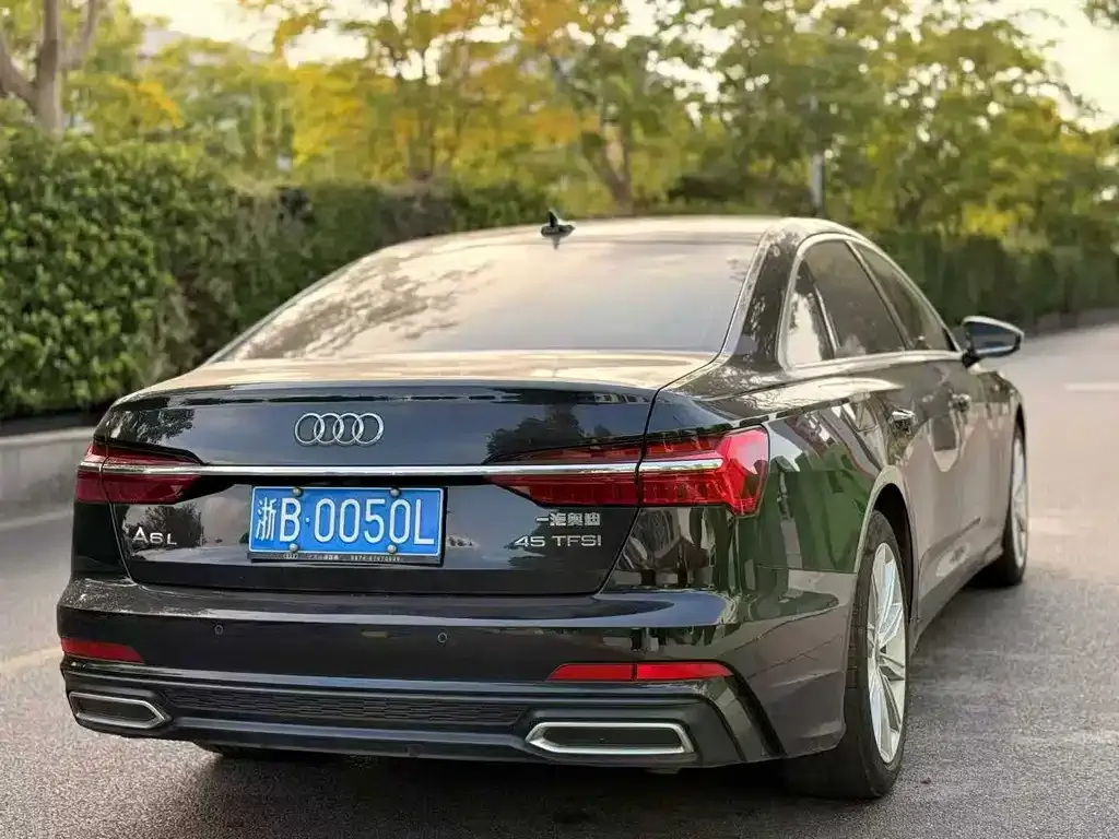 Audi A6L 2022 из CN, фото 9