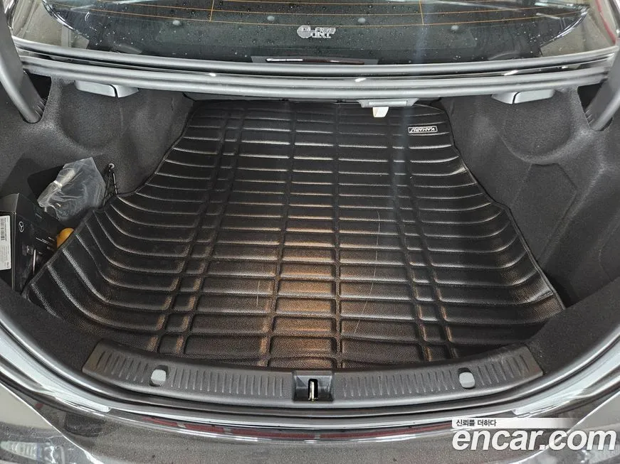 Mercedes-Benz E-Class 2023 из KR, фото 6