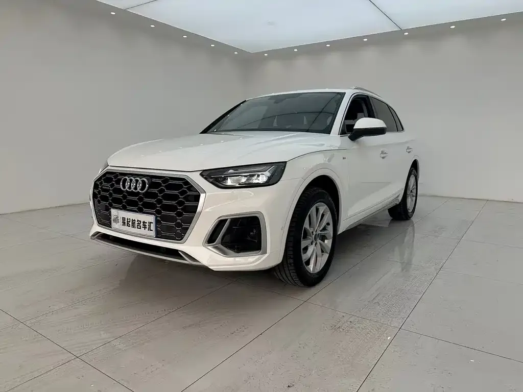 Audi Q5L 2023 из CN, фото 1