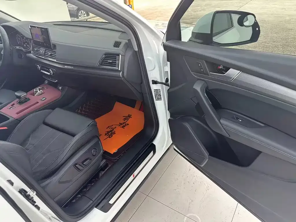 Audi Q5L 2023 из CN, фото 10