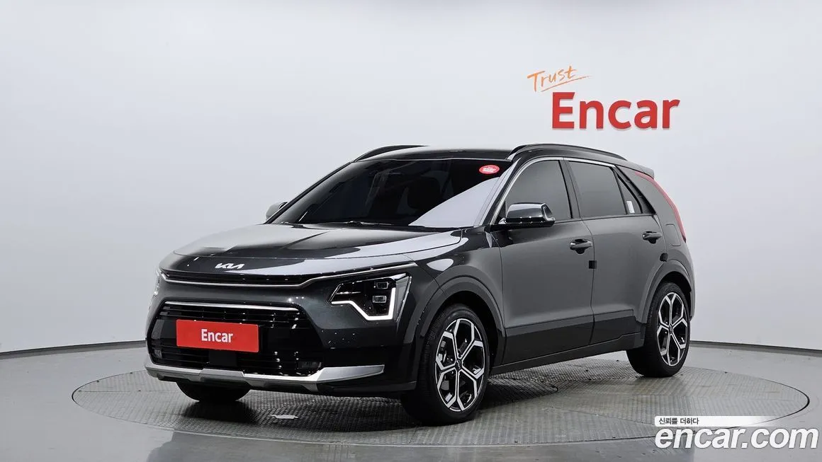 Kia Niro — фото 1