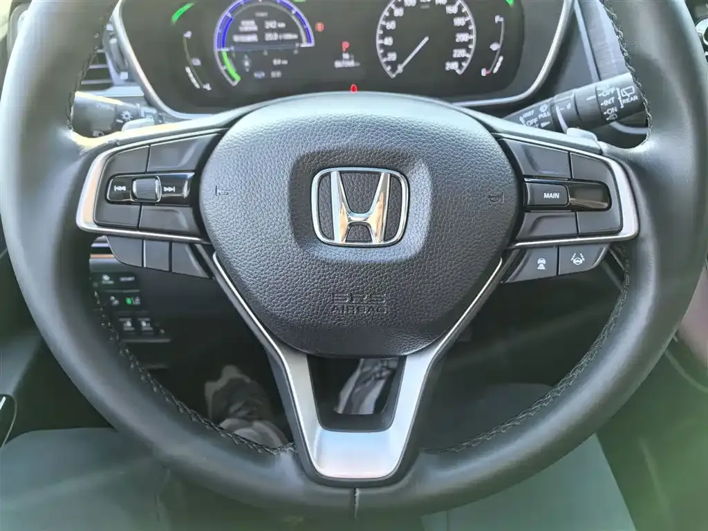 Honda Elysion 2023 из CN, фото 4