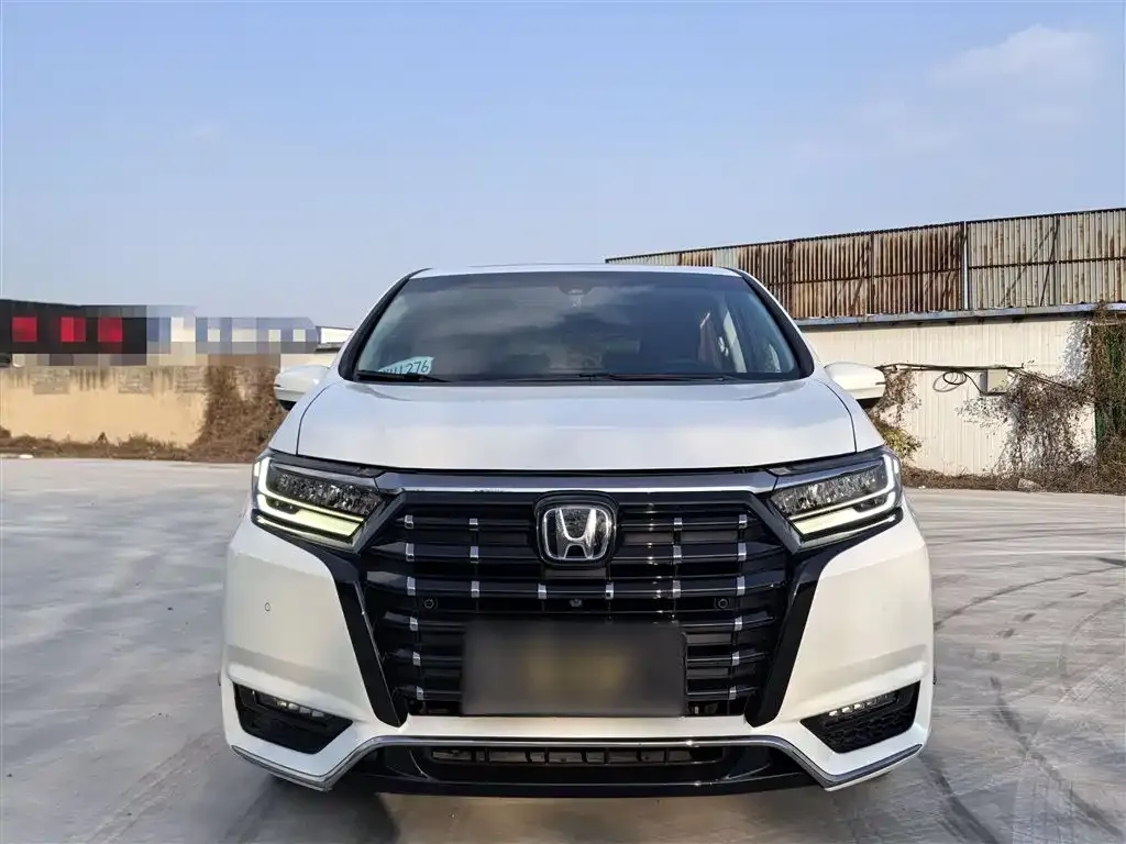 Honda Elysion 2023 из CN, фото 8