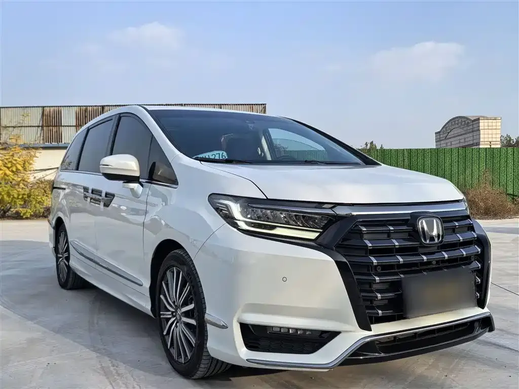 Honda Elysion 2023 из CN, фото 9