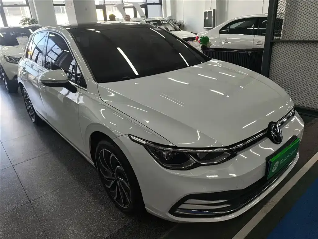 Volkswagen Golf 2022 из CN, фото 4