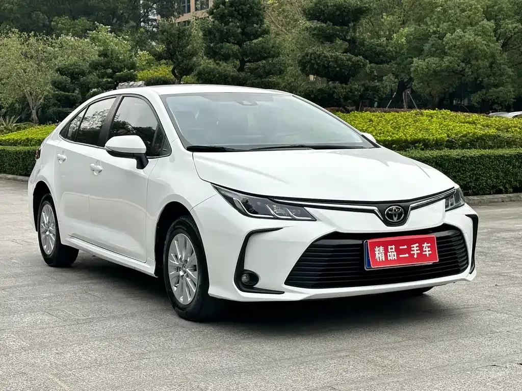 Toyota Corolla — фото 3