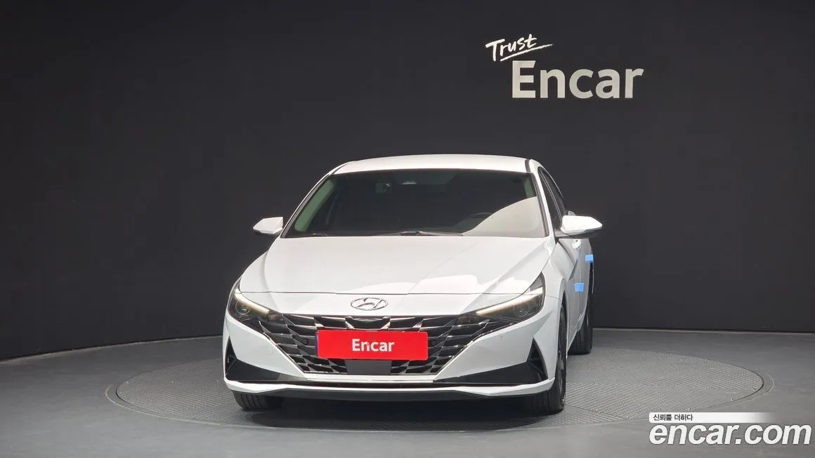 Hyundai AVANTE — фото 3