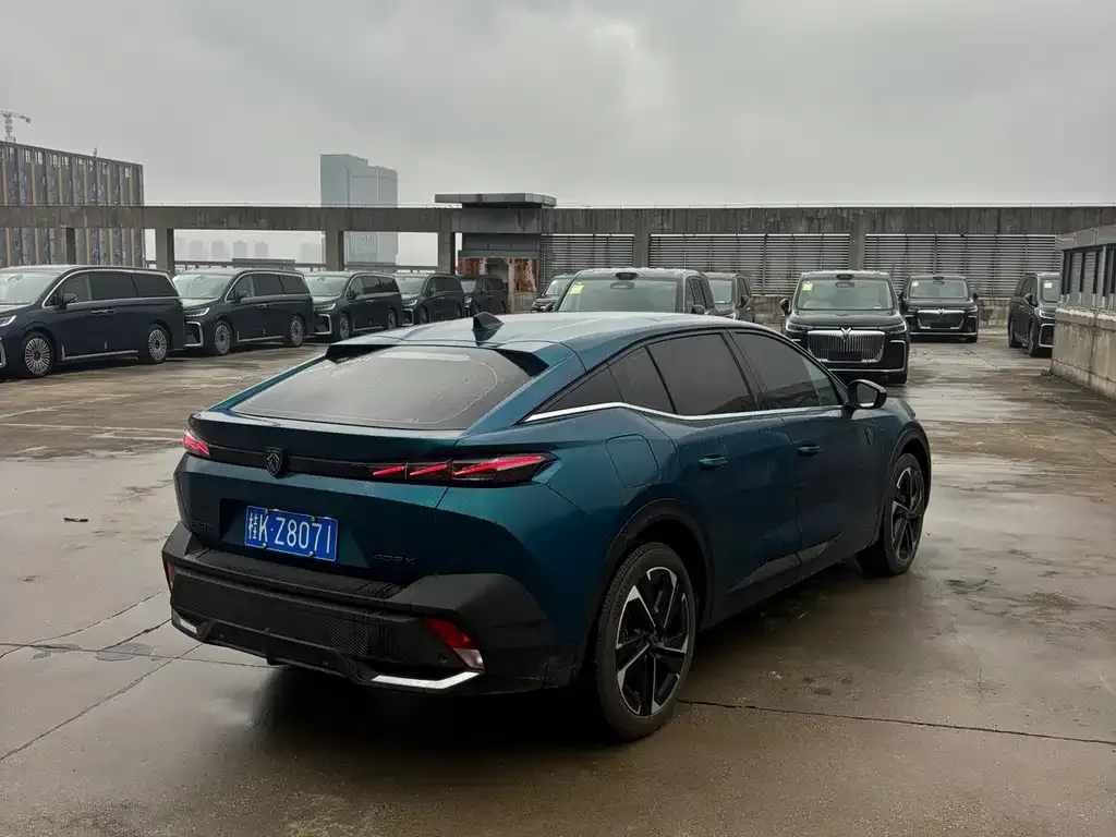 Peugeot 408X 2023 из CN, фото 7