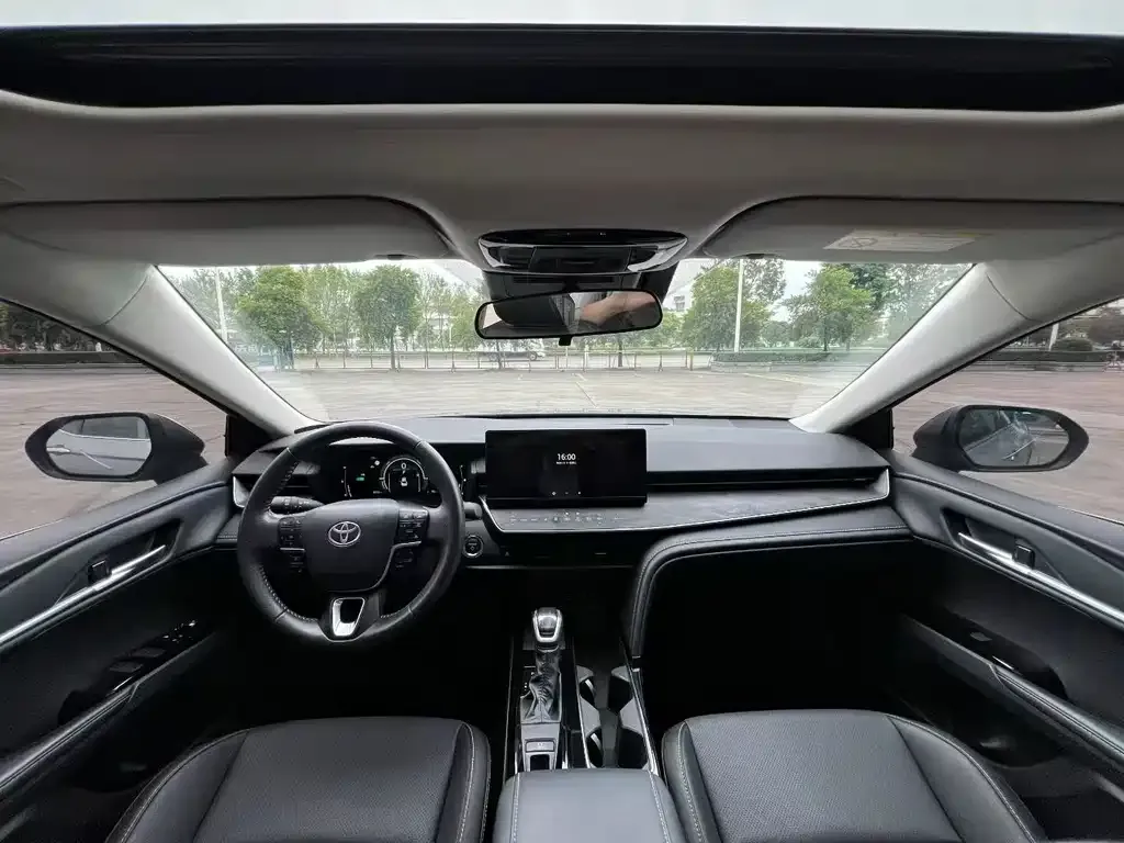 Toyota Camry 2024 из CN, фото 8