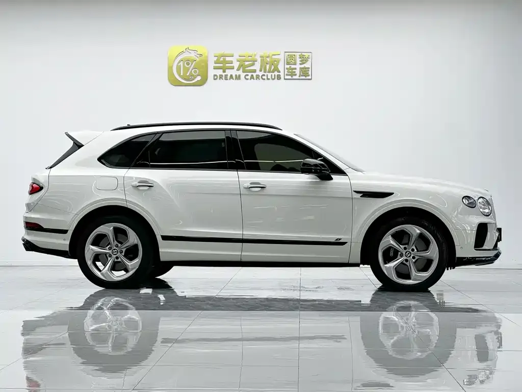Bentley Bentayga 2022 из CN, фото 7
