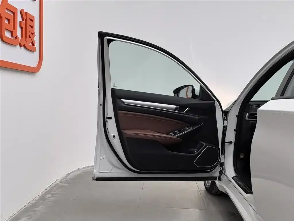 Honda Inspire 2022 из CN, фото 8