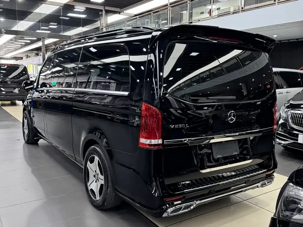 Mercedes-Benz Vito 2023 из CN, фото 8