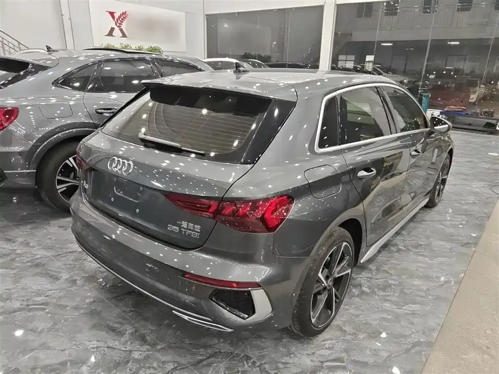 Audi A3 2024 из CN, фото 7