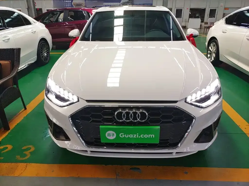 Audi A4L 2023 из CN, фото 3