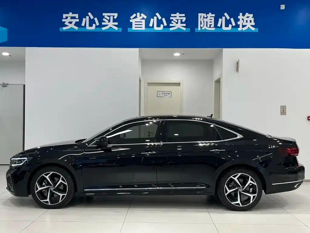 Volkswagen Passat 2024 из CN, фото 7