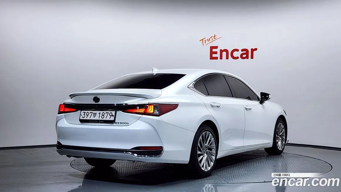 Lexus ES 2023 из KR, фото 2