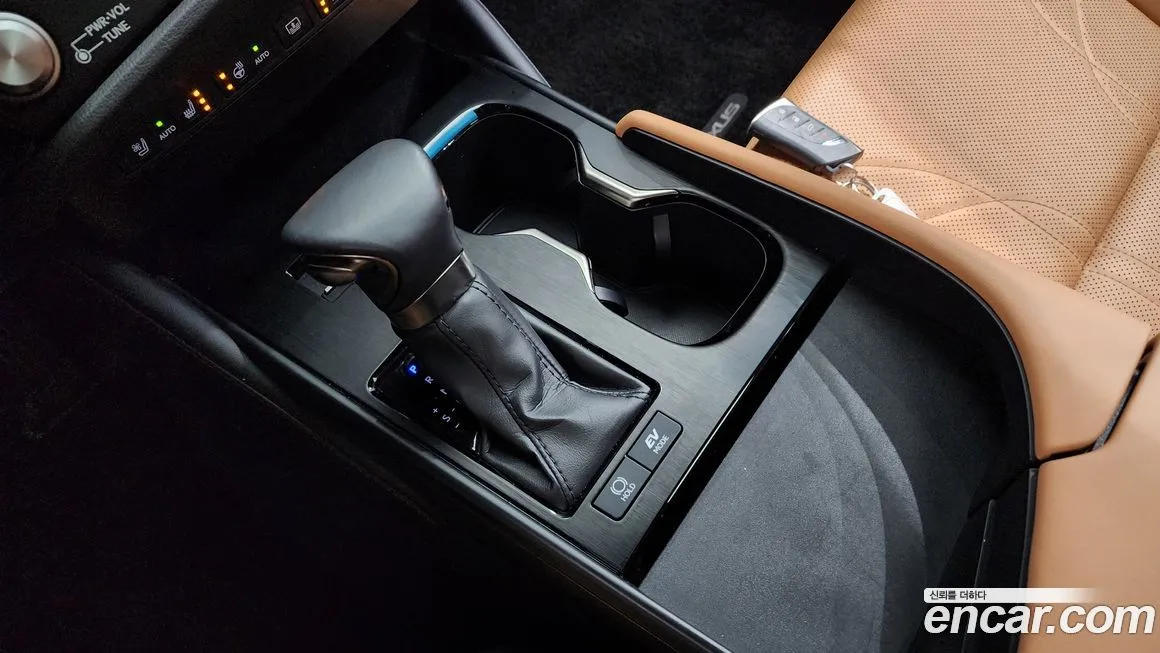Lexus ES 2023 из KR, фото 9