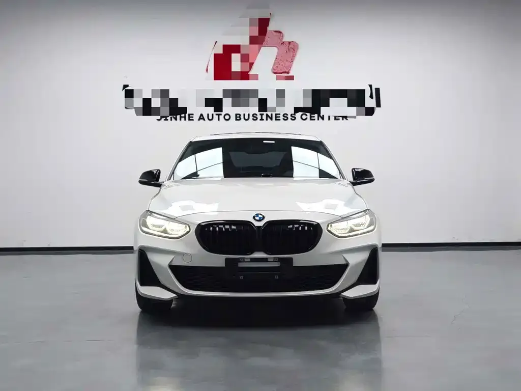 BMW 1 Series 2021 из CN, фото 3