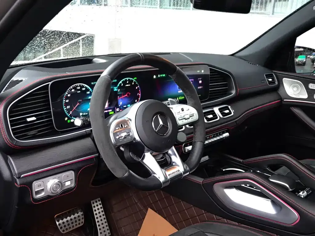 Mercedes-Benz GLE AMG — фото 9