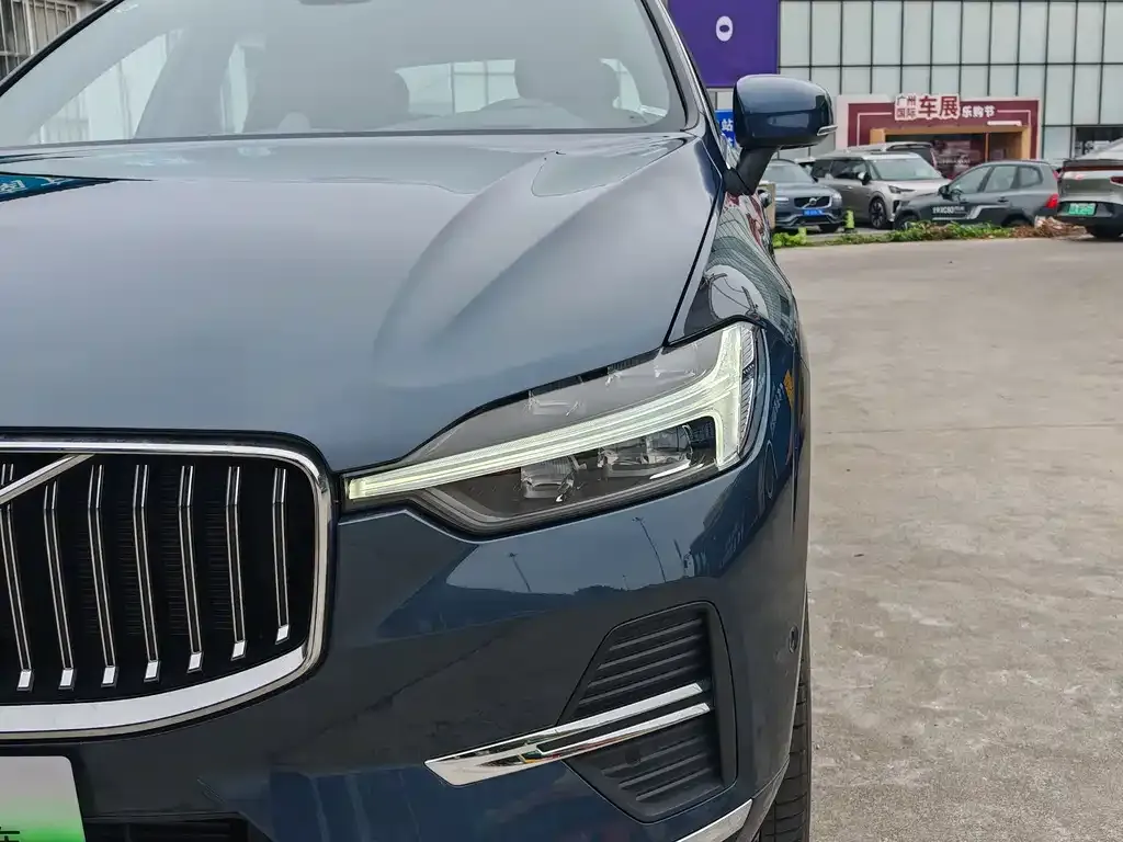 Volvo XC60 PHEV 2023 из CN, фото 4