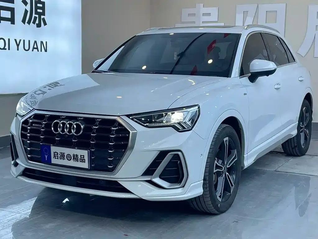 Audi Q3 2023 из CN, фото 1