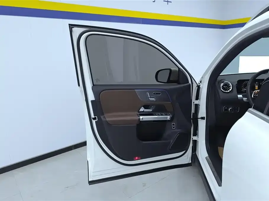 Mercedes-Benz GLB 2023 из CN, фото 7