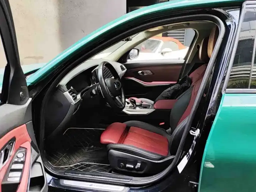 BMW 3 Series 2022 из CN, фото 5
