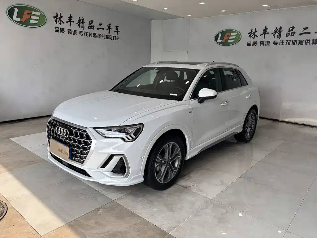 Audi Q3 2024 из CN, фото 1