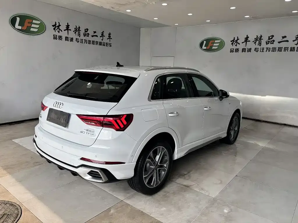Audi Q3 2024 из CN, фото 6