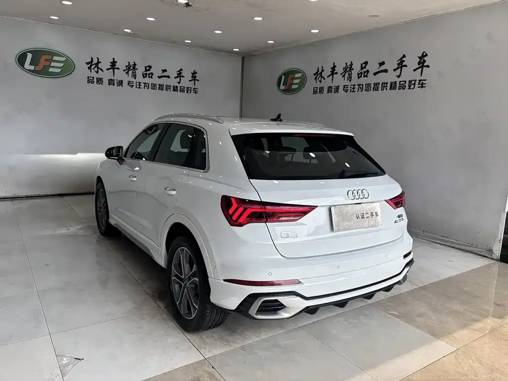 Audi Q3 2024 из CN, фото 8