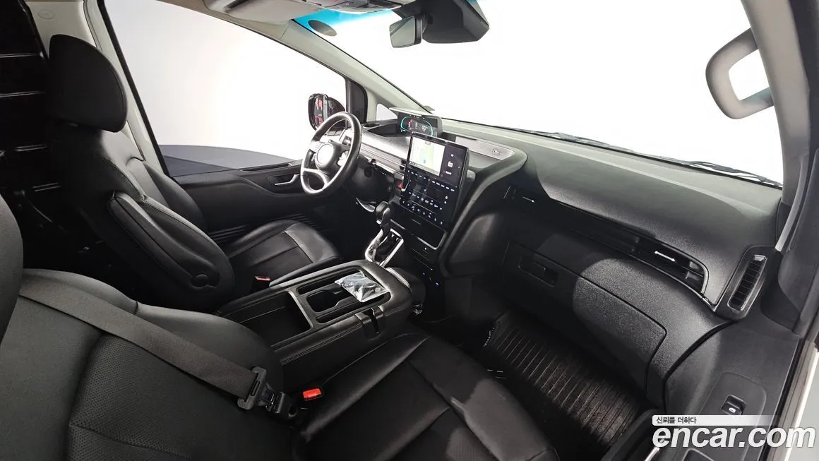 Hyundai Staria — фото 7