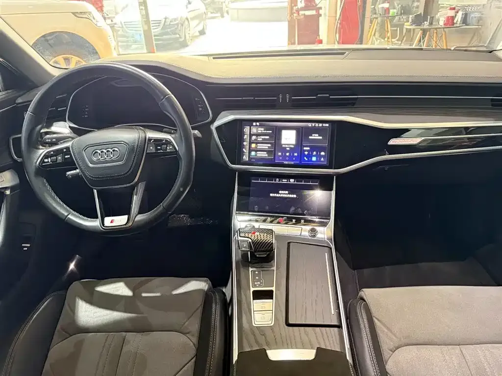 Audi A6L 2024 из CN, фото 6