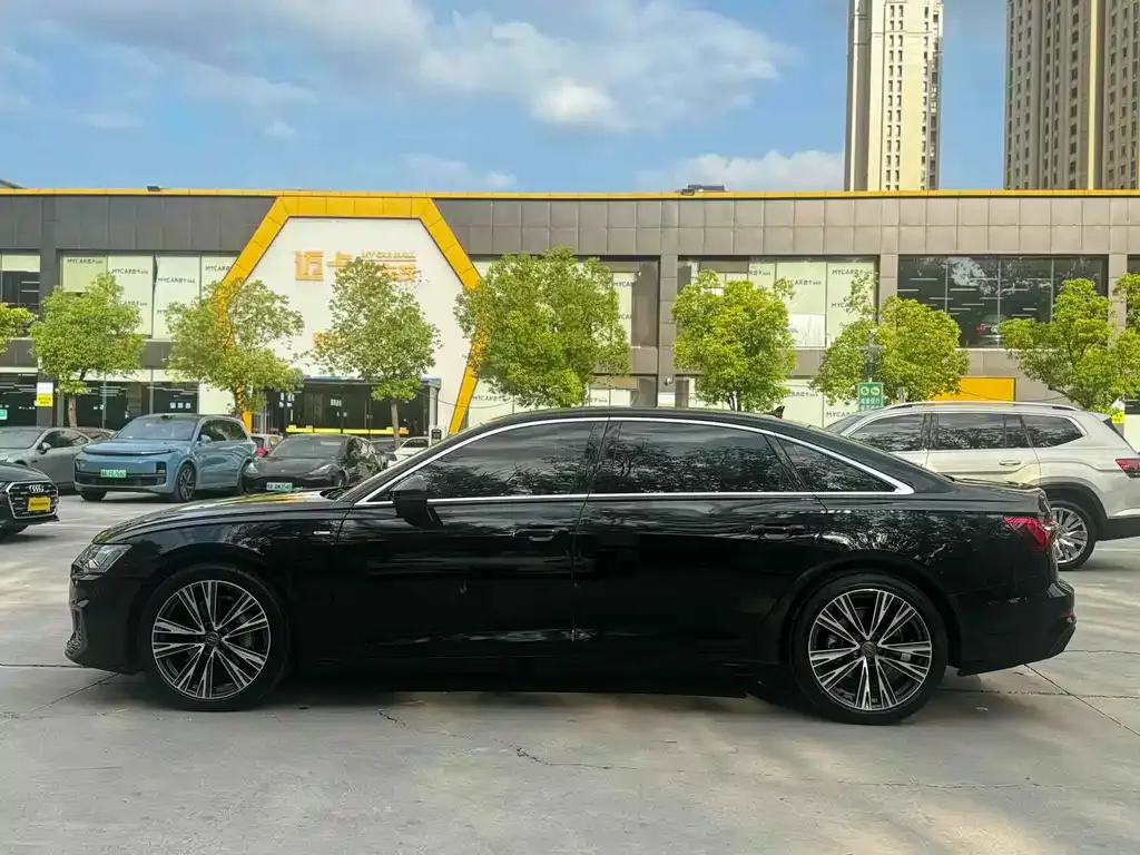Audi A6L 2022 из CN, фото 4