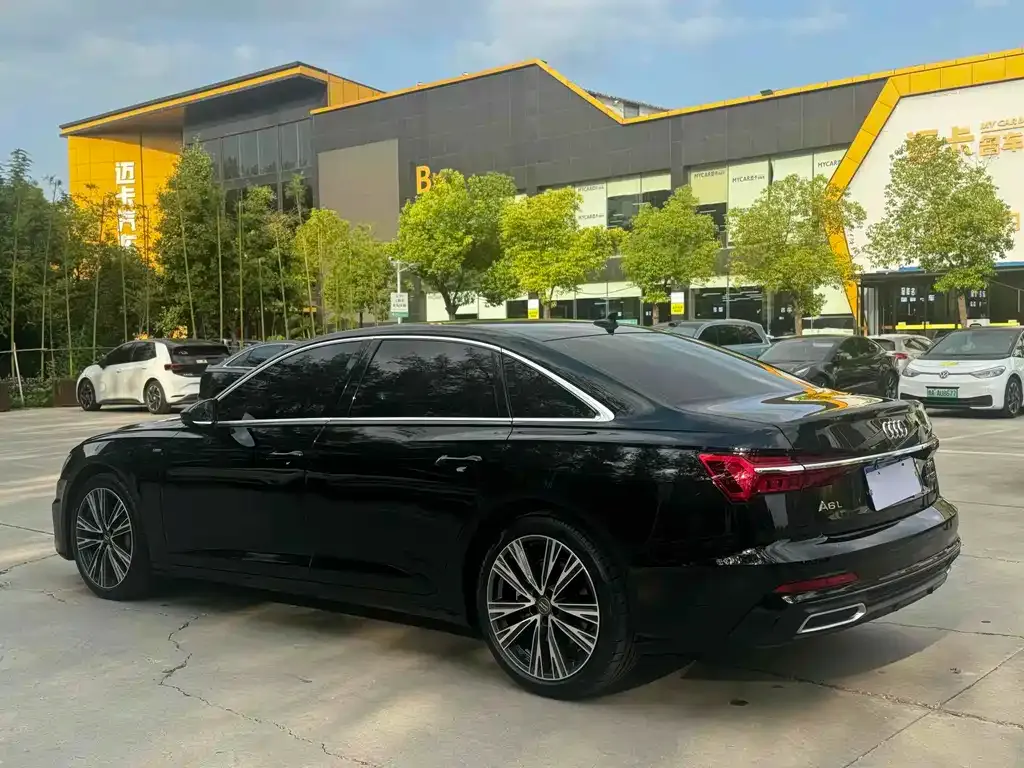 Audi A6L 2022 из CN, фото 5